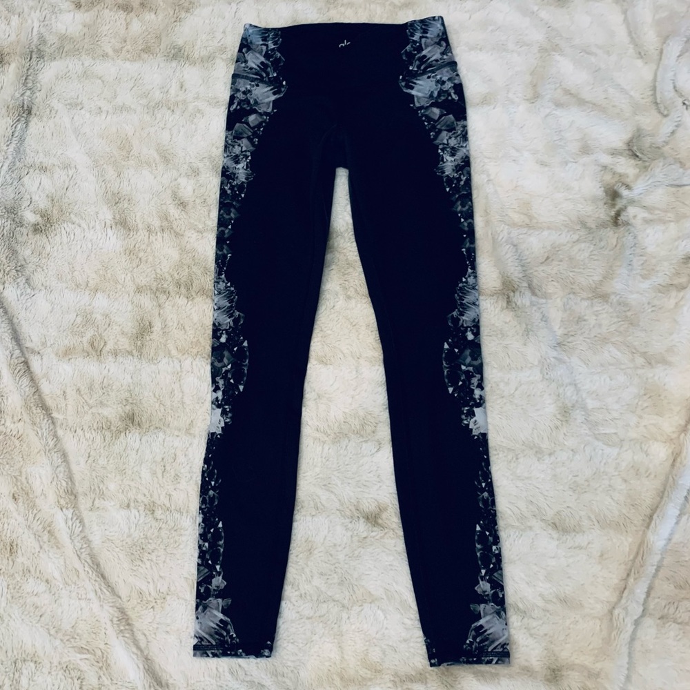 Alo Black Tie Dye Leggings